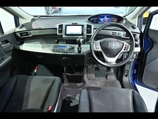HONDA FREED 2015