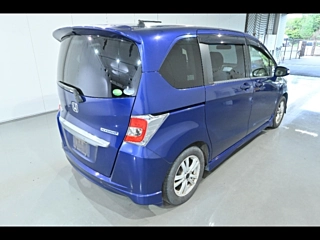 HONDA FREED 2015