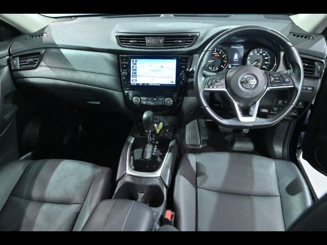 NISSAN X-TRAIL 2020