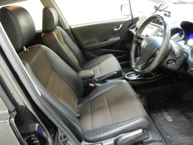 HONDA FIT SHUTTLE 2012
