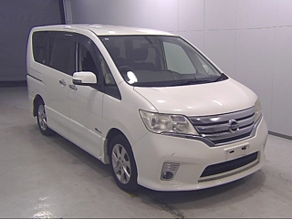 NISSAN SERENA 2013