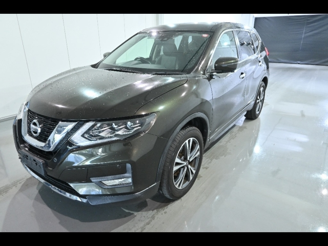 NISSAN X-TRAIL 2018