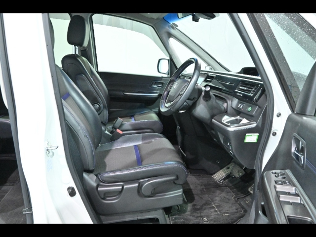 HONDA STEP WAGON 2020