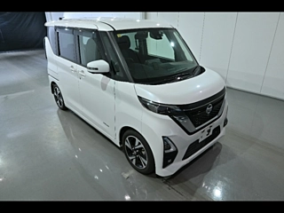 NISSAN ROOX 2020