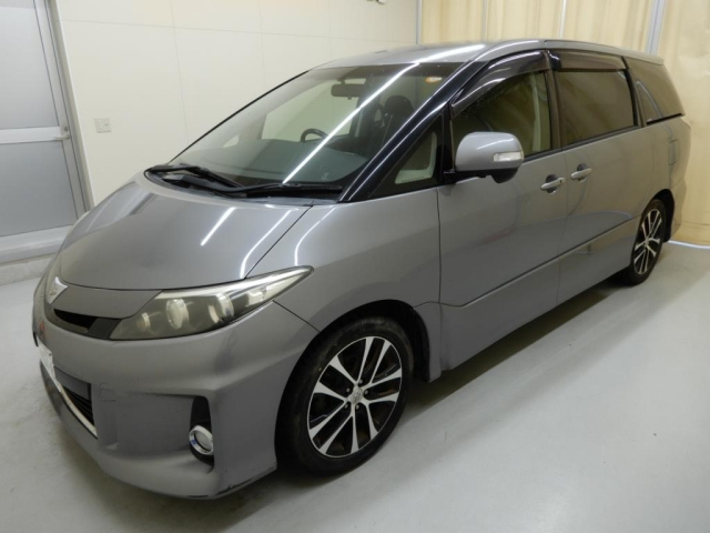 TOYOTA ESTIMA 2013