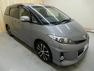 TOYOTA ESTIMA 2013
