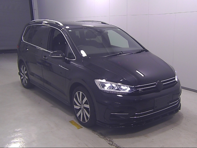 VOLKSWAGEN GOLF TOURAN 2018