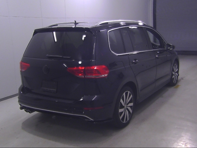 VOLKSWAGEN GOLF TOURAN 2018