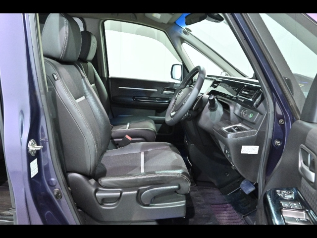 HONDA STEP WAGON 2015