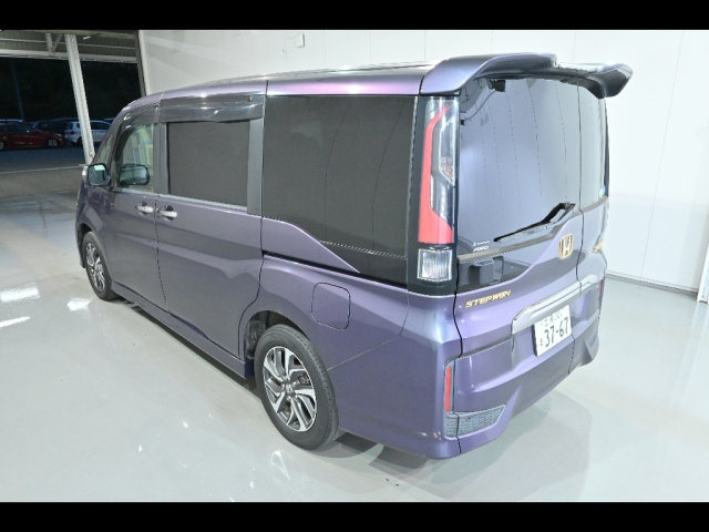 HONDA STEP WAGON 2015