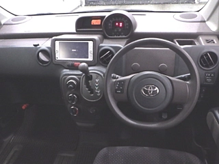TOYOTA SPADE 2013