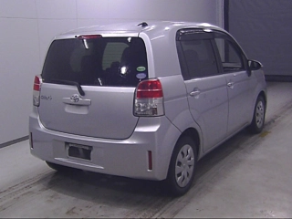 TOYOTA SPADE 2013