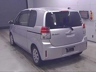 TOYOTA SPADE 2013