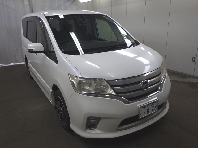 NISSAN SERENA 2012