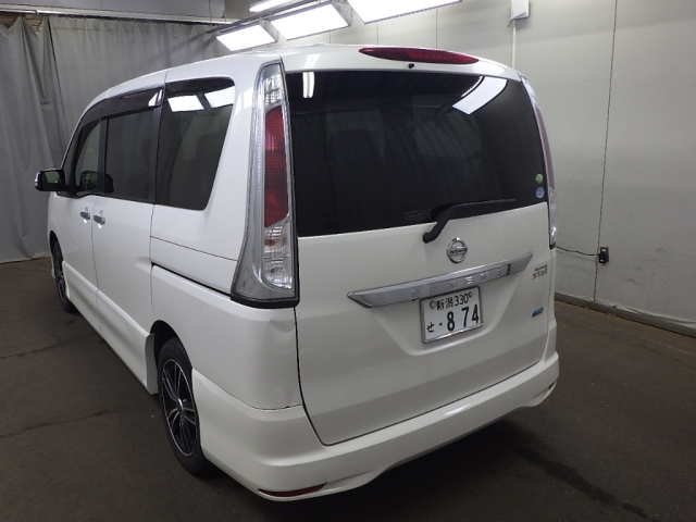NISSAN SERENA 2012