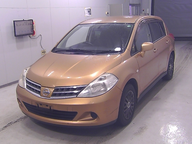 NISSAN TIIDA 2009