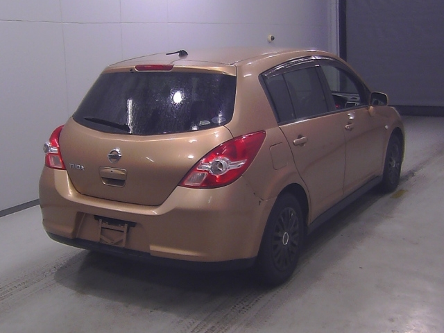 NISSAN TIIDA 2009