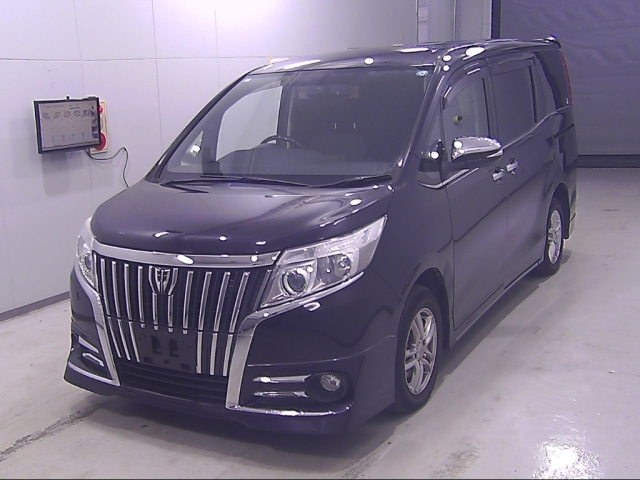 TOYOTA ESQUIRE 2015