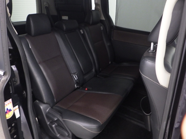 TOYOTA ESQUIRE 2015