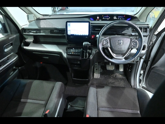 HONDA STEP WAGON 2021