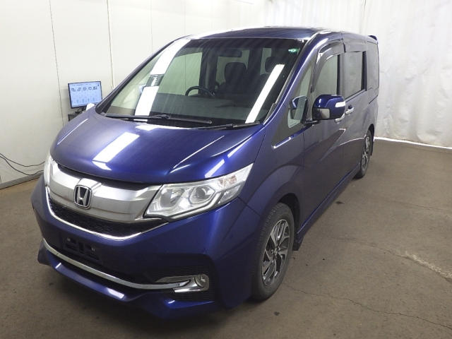 HONDA STEP WAGON 2016