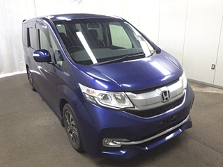 HONDA STEP WAGON 2016