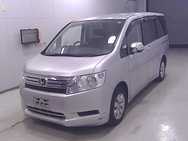 HONDA STEP WAGON 2010