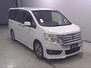 HONDA STEP WAGON 2014