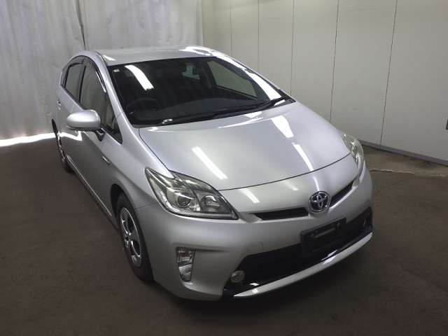 TOYOTA PRIUS 2014