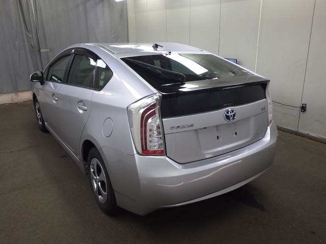TOYOTA PRIUS 2014