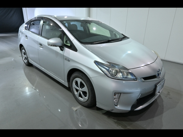 TOYOTA PRIUS PHV 2012