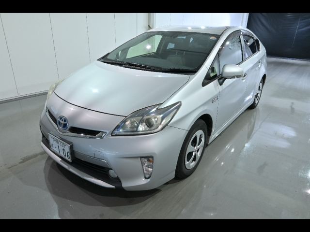 TOYOTA PRIUS PHV 2012