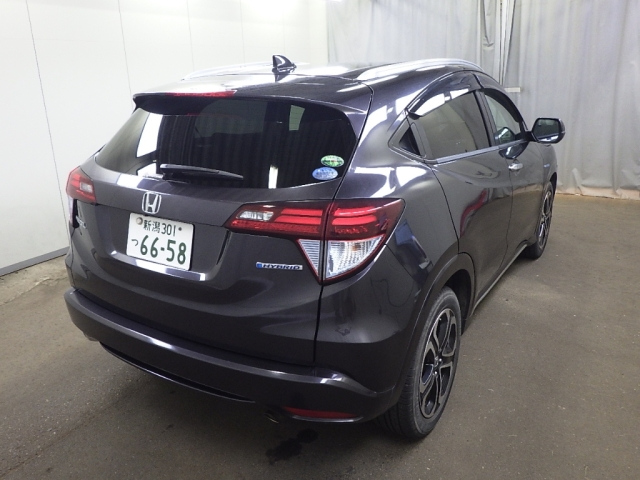 HONDA VEZEL 2016