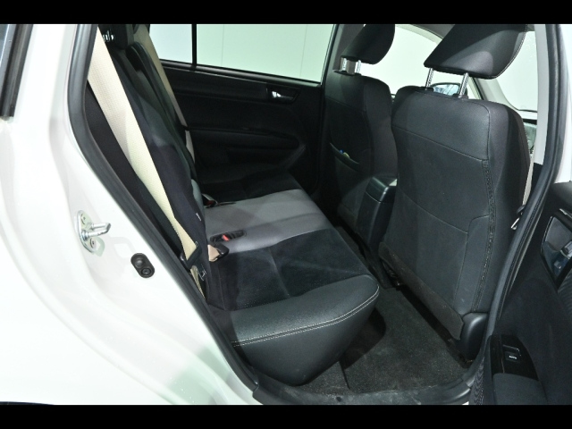 TOYOTA COROLLA FIELDER 2013