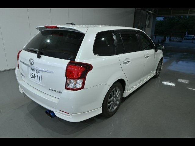TOYOTA COROLLA FIELDER 2013