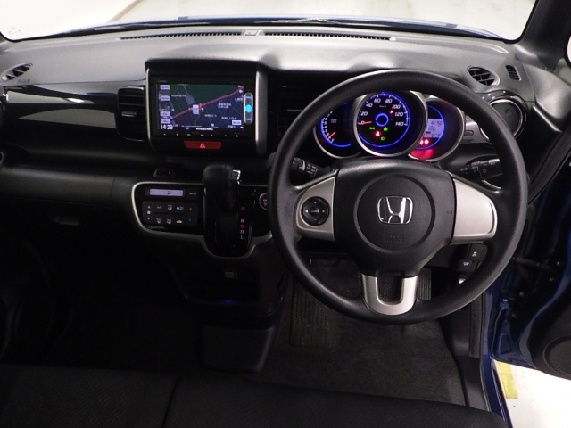 HONDA N BOX 2015