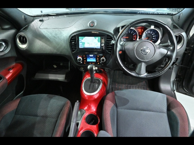 NISSAN JUKE 2012