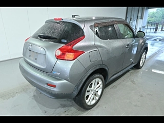 NISSAN JUKE 2012