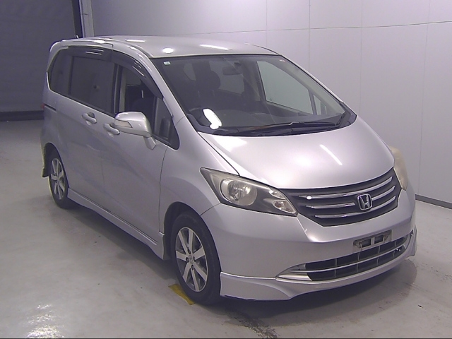 HONDA FREED 2008