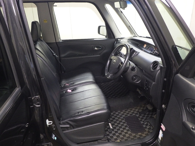 DAIHATSU TANTO 2013