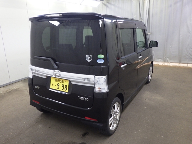 DAIHATSU TANTO 2013