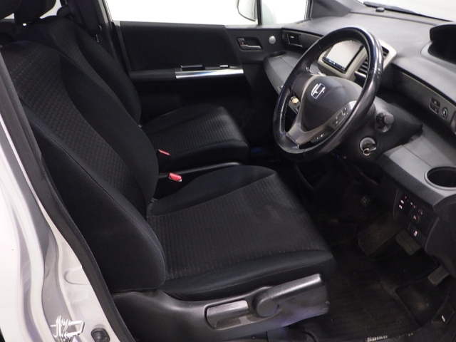HONDA FREED 2012
