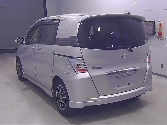 HONDA FREED 2012