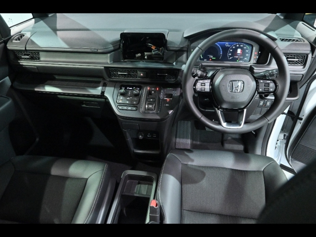 HONDA STEP WAGON 2025