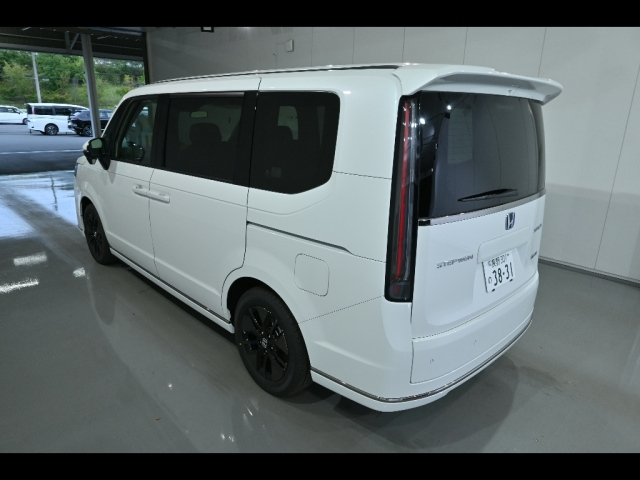 HONDA STEP WAGON 2025