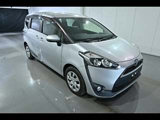 TOYOTA SIENTA 2016