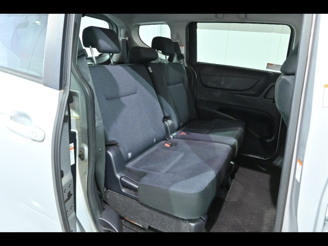 TOYOTA SIENTA 2016