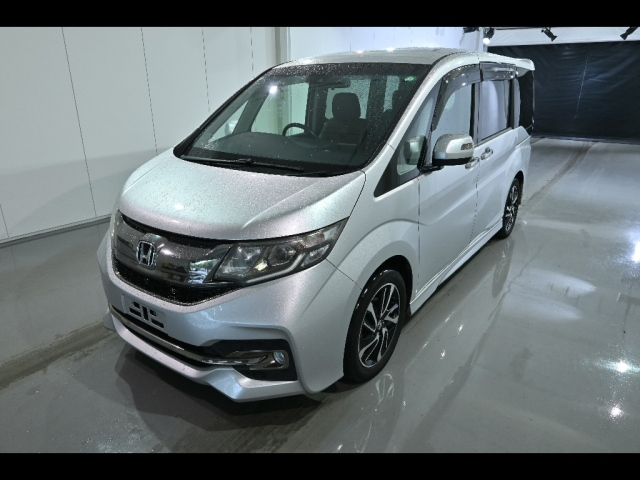 HONDA STEP WAGON 2016