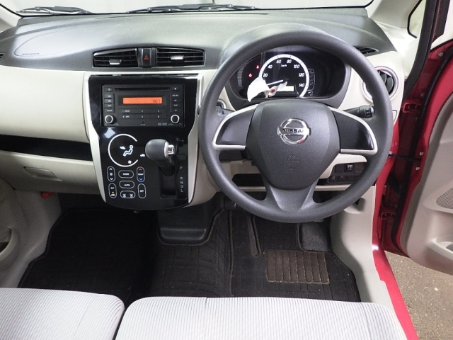 NISSAN DAYZ 2015