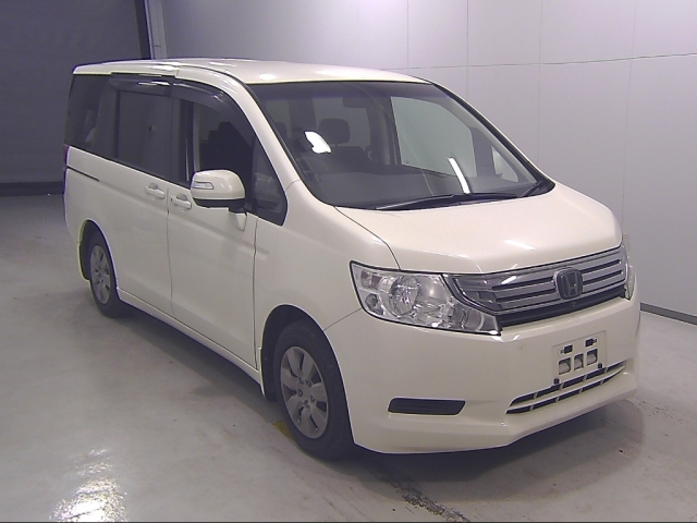 HONDA STEP WAGON 2010